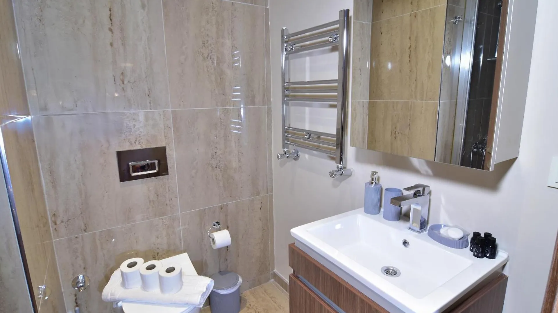 10Th Floor Brand New Complete Apartment Istanbul